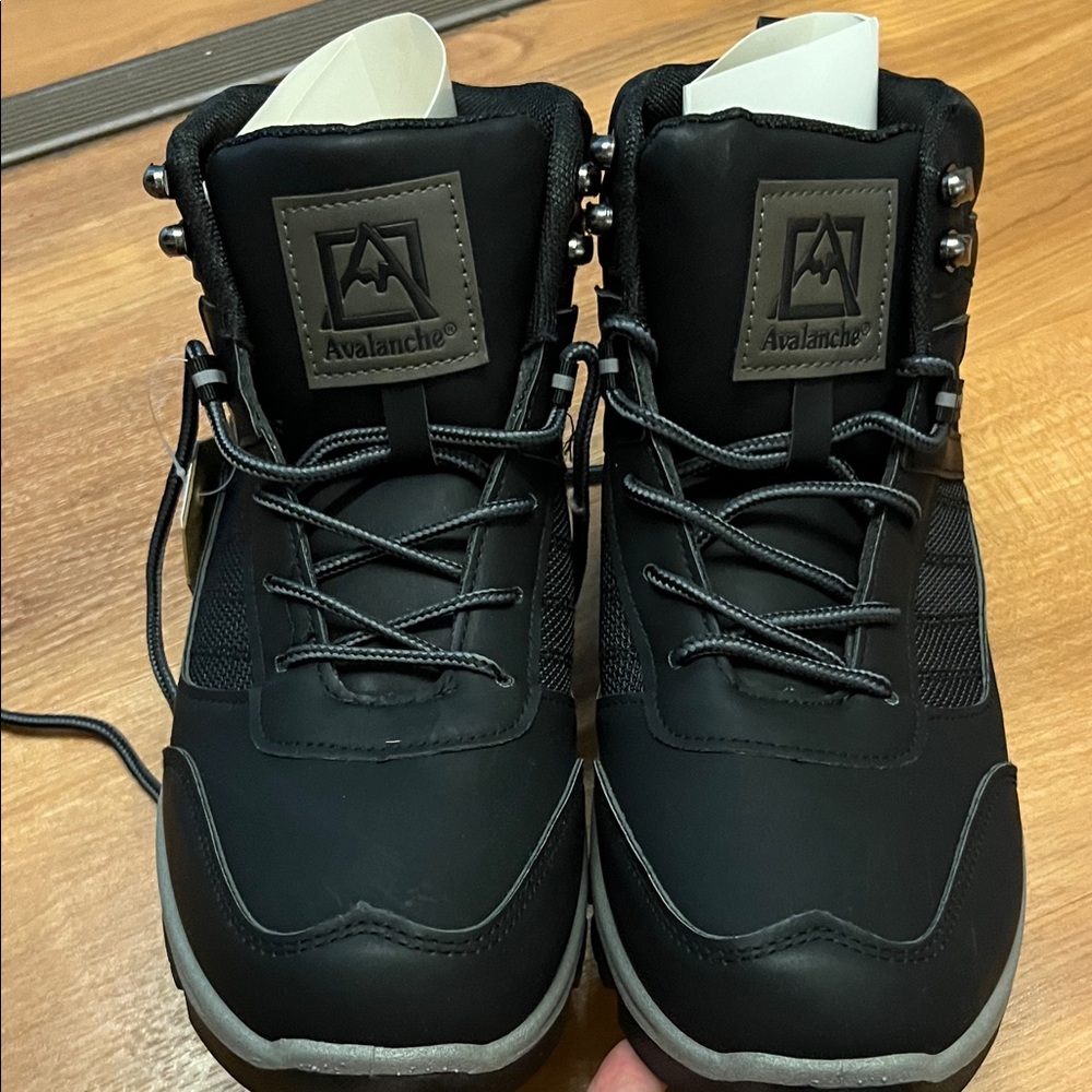 Avalanche Men's Black Outdoor Boots